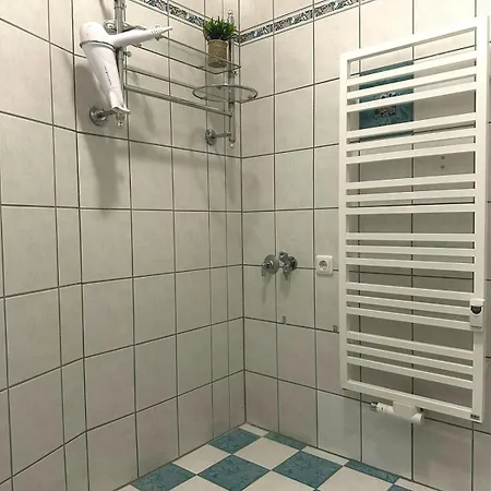 Apartment Raha - Modernes Studio-apartment - Hbf - Gratis Parkplatz Erfurt