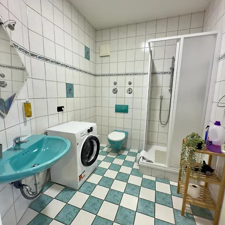 Raha - Modernes Studio-apartment - Hbf - Gratis Parkplatz Apartamento Érfurt